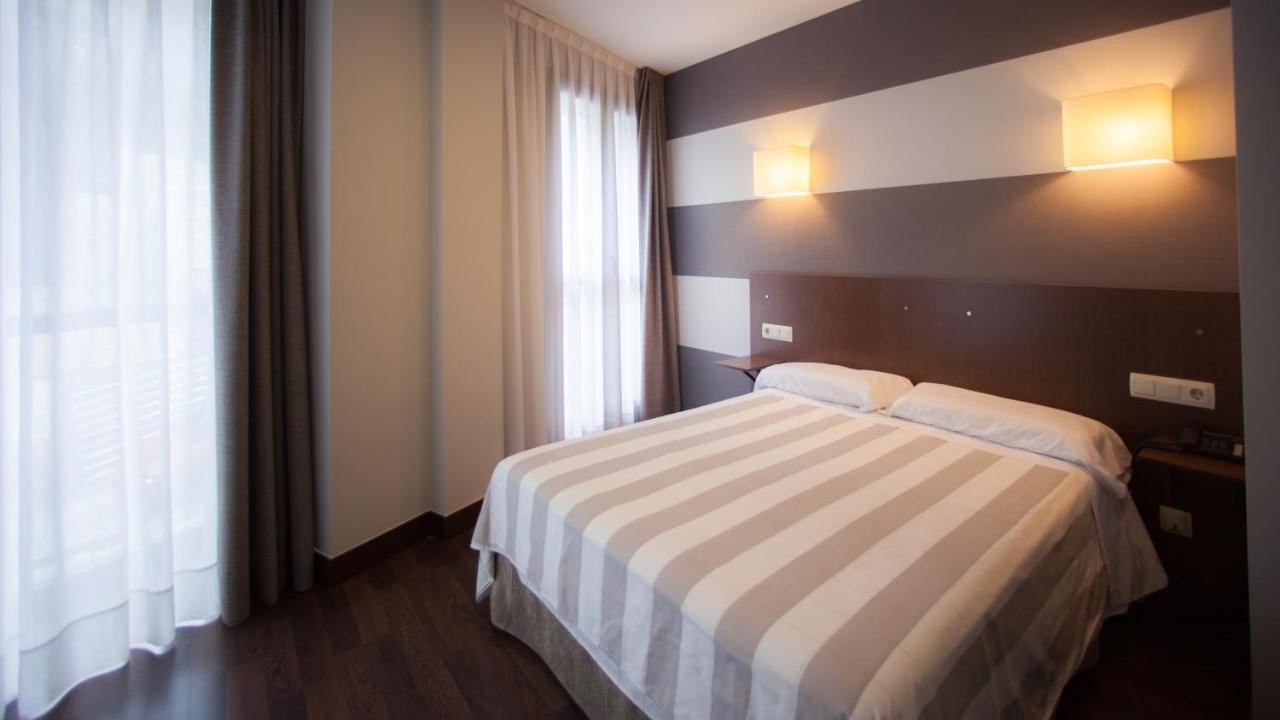 Hotel Sirimiri Bilbao Exterior foto