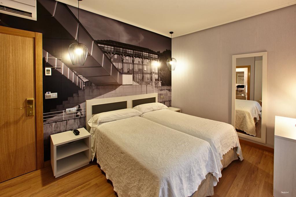Hotel Sirimiri Bilbao Exterior foto